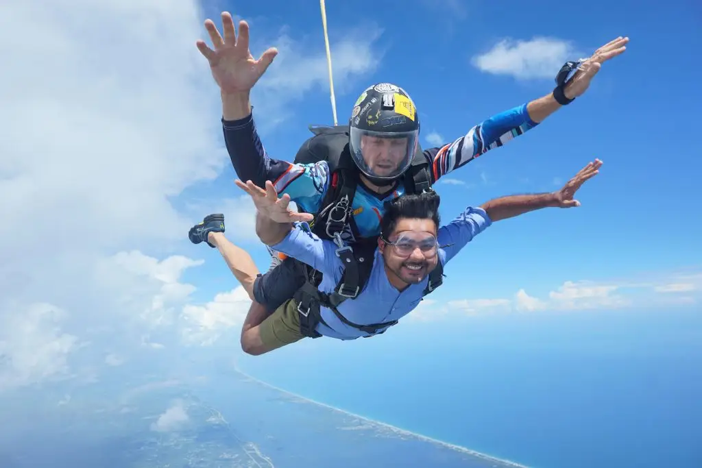 skydive sebastian tandem skydiving fallback image